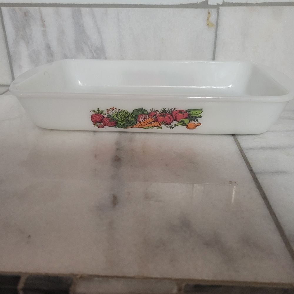 Glasbake Vintage Milk Glass Casserole Dish 1.5 qt